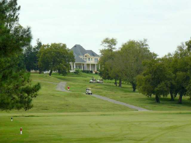 A view of the clubhouse at Fayetteville Golf & Country Club