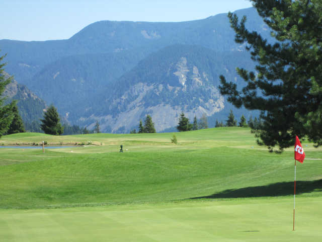 A view of the 2nd green at Elk Ridge Golf Course