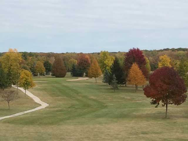 A fall view of fairway at Hon-E-Kor Golf & Country Club