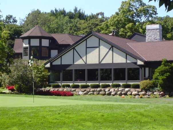 A view of the clubhouse at Nakoma Golf Club