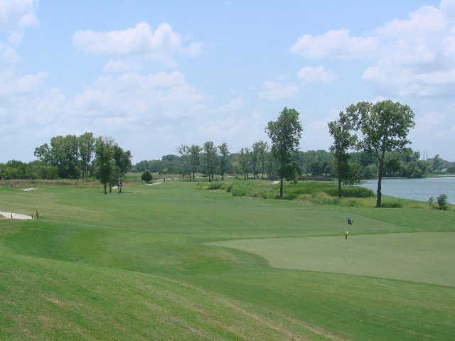 A view of green #8 at Cleburne Golf Links.