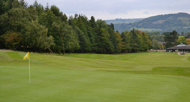A view of green #1 at Matlock Golf Club.