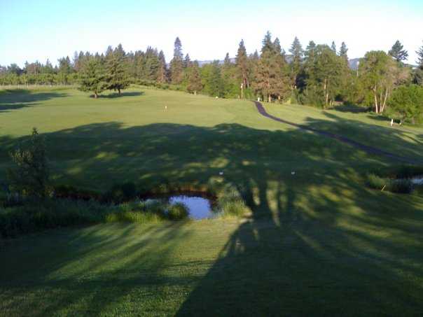 Looking back to the 3rd tee at Indian Creek Golf Course