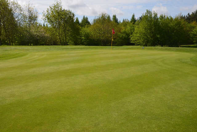A view of the 7th green at Naunton Downs Golf Club