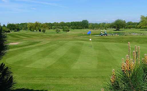 A view of green #16 at Houldsworth Golf Club