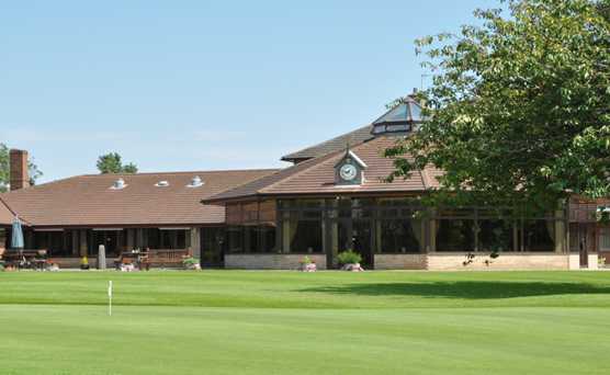 A view of the clubhouse at Grimsby Golf Club