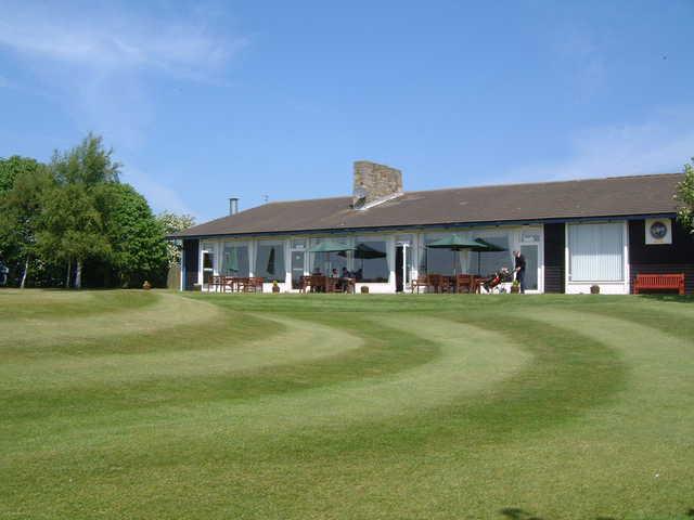 A view of the clubhouse at Bedlingtonshire Golf Club
