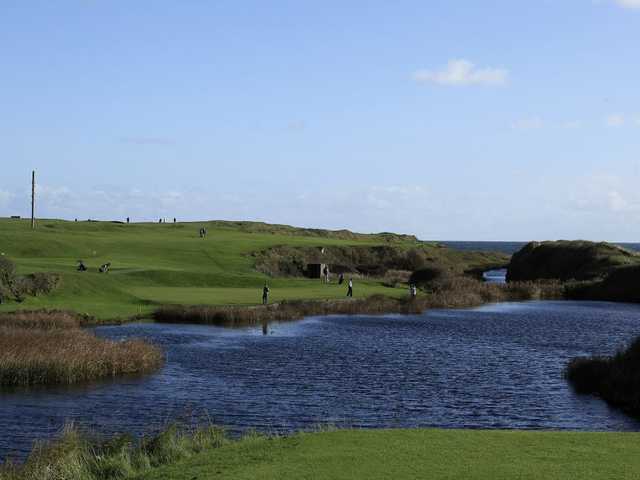Great surroundings on the 10th at Seahouses GC