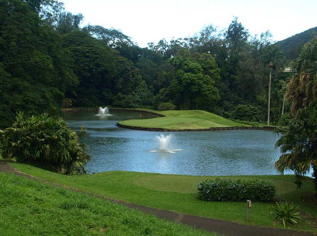 The par-3 11th is considered one of Royal Hawaiian's signature holes
