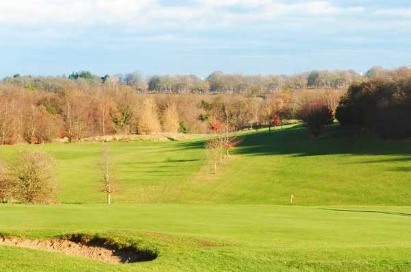 A sunny view from Oaks Sports Centre Golf Club