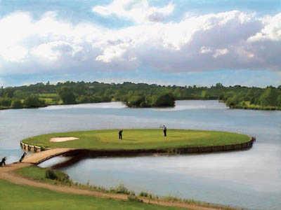 A view of the island green #18 at West Midlands Golf Club