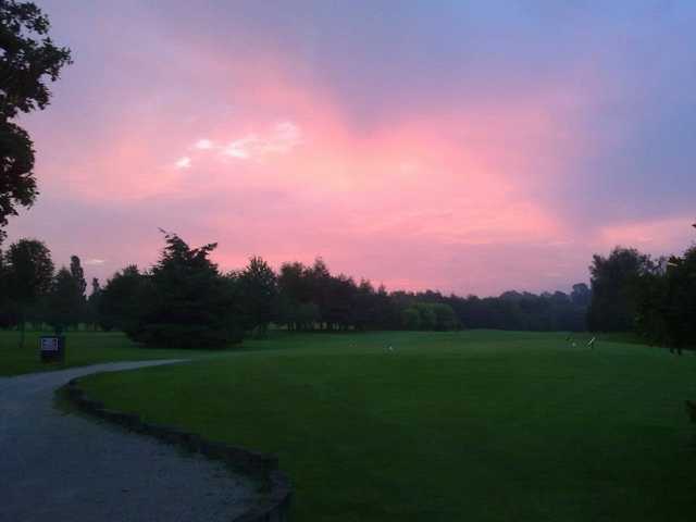 A view of the 2nd tee at Bromsgrove Golf Centre