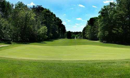 A view of the 9th green at High Point Golf Club