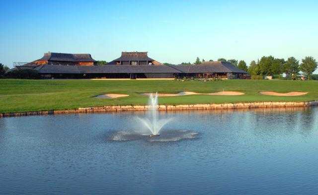 View of a green and fountain at Glen Abbey Golf Club