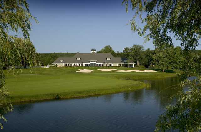 The par-4 438 yards finishing hole on the Donald Ross Memorial course is a replica of #16 at Oakland Hills Country Club, South Course from Birmingham, Michigan