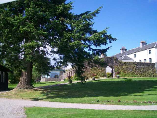 A view of the clubhouse at Buchanan Castle Golf Club