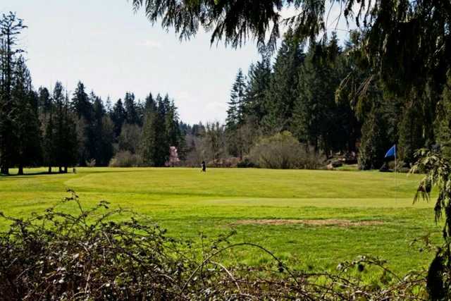 A sunny day view of a green at Cedars on Salmon Creek