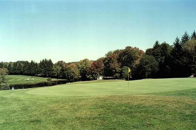 View of a green at Country View Golf Club