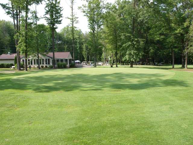 A view of the 18th green at Bedford Trails Golf Course