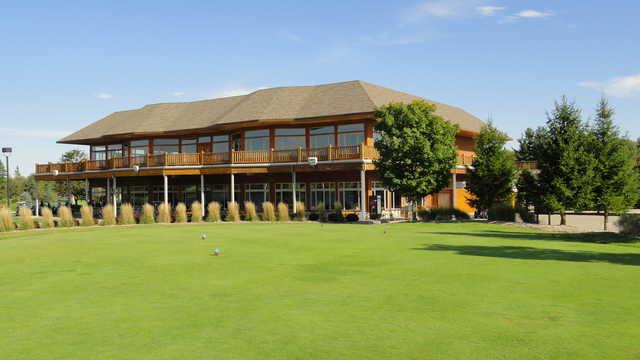 A view of the clubhouse at Solitude Links Golf Course & Banquet Center