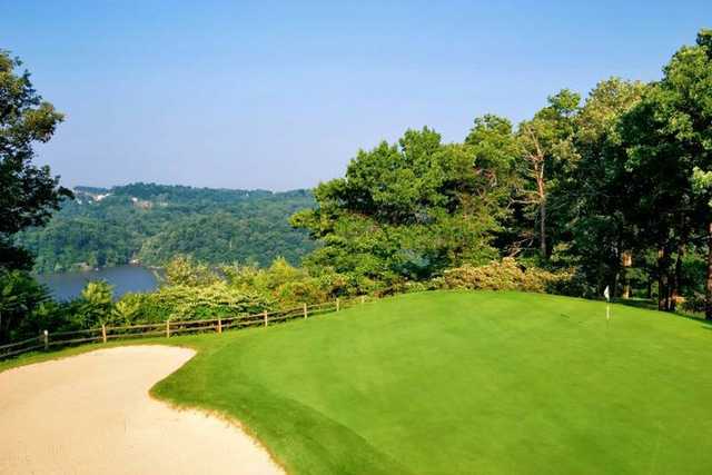 A view of a green at Lakeview Golf Course from Lakeview Golf Resort & Spa