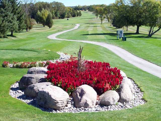 A view of a tee at Wolf Run Golf Club