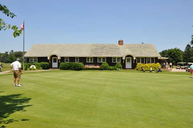 A view of the clubhouse at D. W. Field Golf Course