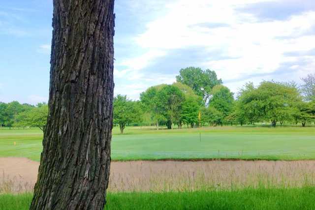 A view of a hole at Lake Bluff Golf Club