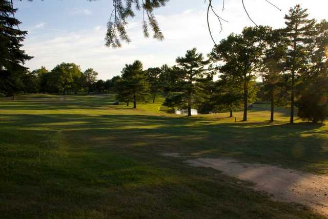 A view of a fairway at Lakeville Country Club (BarnOwl Photography)