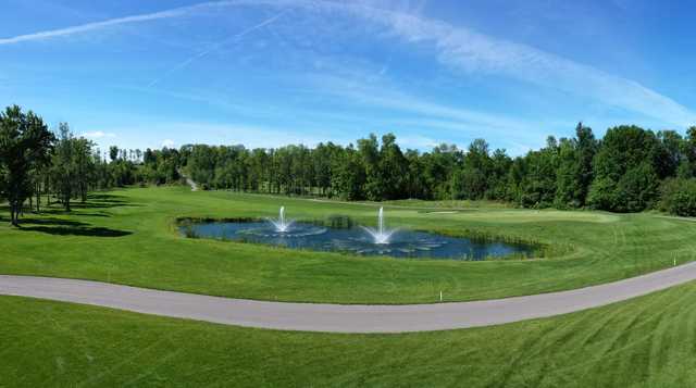 A sunny day view from Wild Bluff Golf Course