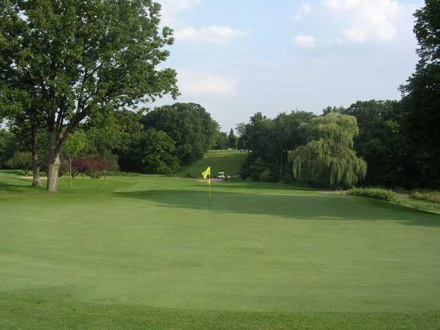 A view of a green at Silver Lake Country Club