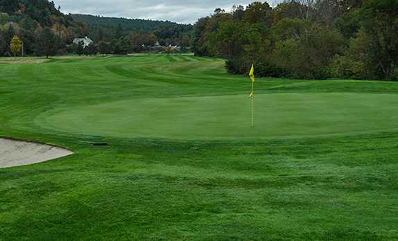 A view of the 11th green at Montague Golf Club (Jessica Poljacik)