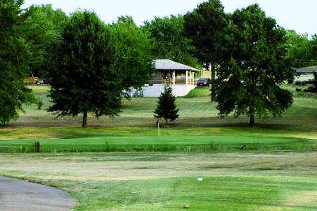 A view from a tee with a narrow path on the lft side at Sullivan Golf Club