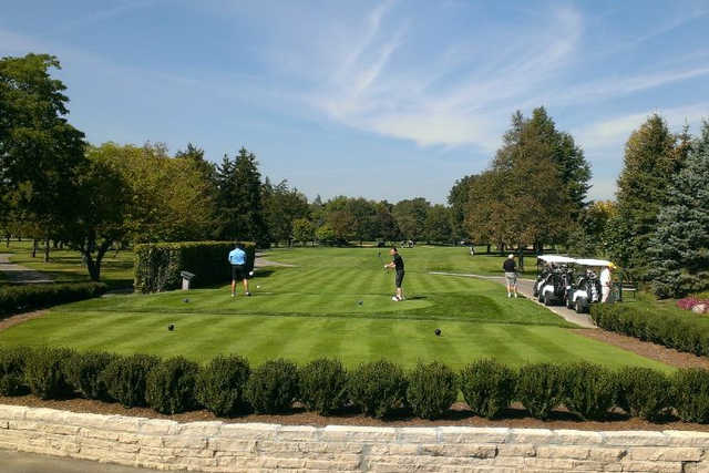 A view of a tee at Ravinia Green Country Club