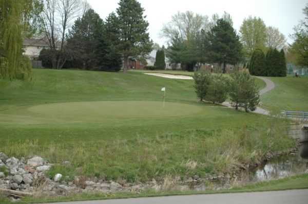 A view of a green at Idyl Wyld Golf Course