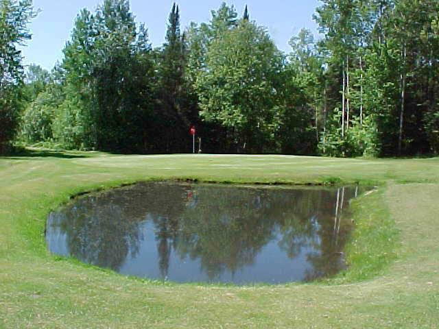 A view of green #3 at Wildwood Lakes Golf Course