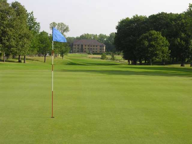 A view of the 16th hole at University of Minnesota Les Bolstad Golf Course