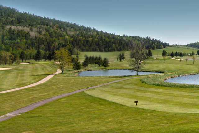 A view of a fairway at Club de Golf Mont Ste Marie