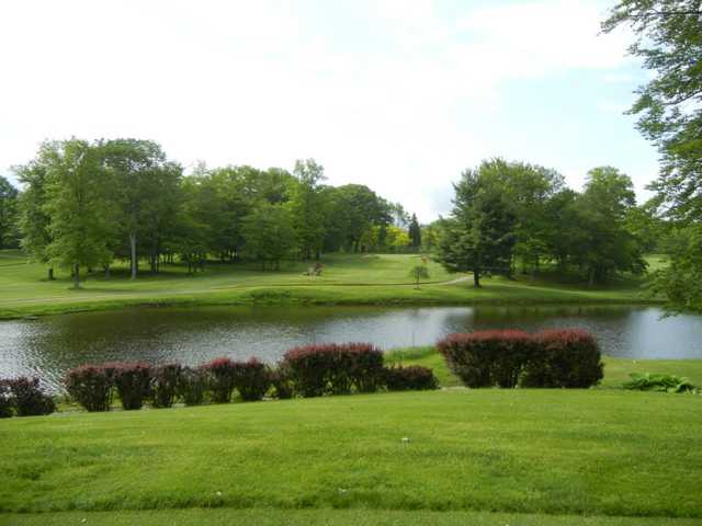 A view over the water from Hemlock Springs Golf Club