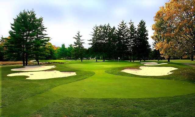 A view of the 14th green at Garden City Country Club