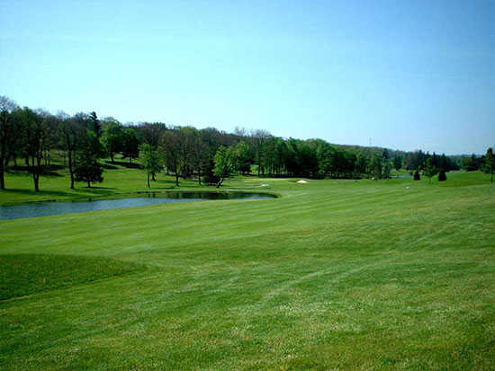 A warm sunny day view from Oakland Golf Club