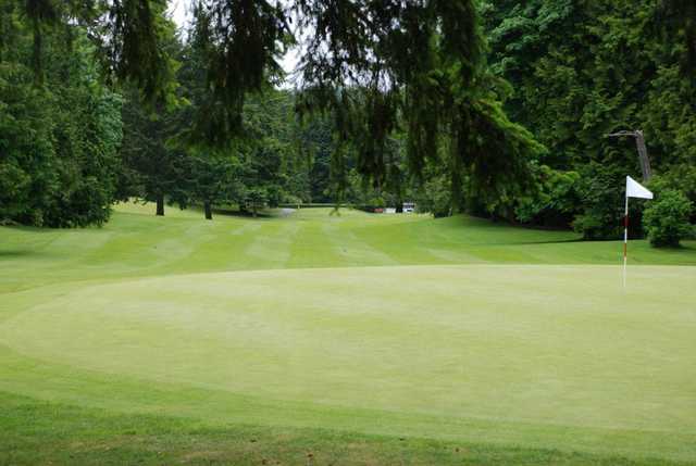 A view of the 4th hole at Meadowmeer Golf & Country Club