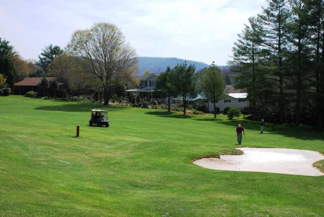 Linville Land Harbor Golf Course Tee Times - Newland NC