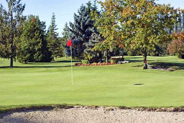 A view of a green at Mylora Golf Course.