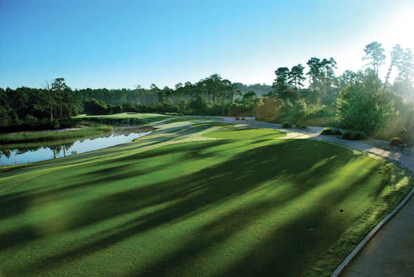 A view of the hole #15 at Orange Lake Resort - The Legends Course