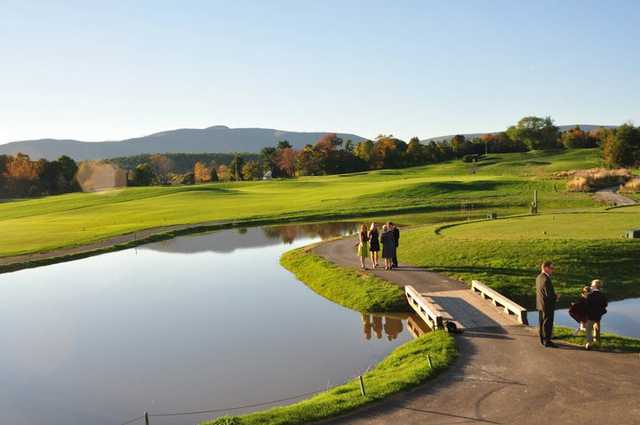 A view of a tee at Lazy Swan Golf & Country Club