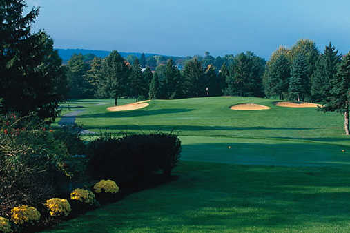 A view of a tee at East from Country Club of Hershey