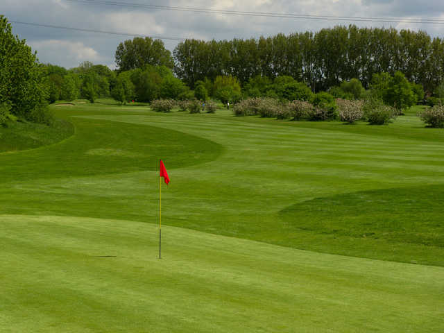 A view of a hole at Chelsfield Lakes Golf Centre