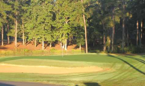 A view of a green at Mid Carolina Club (Sandy Wallace)