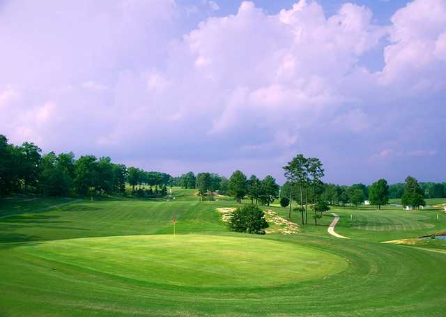 A view of the 10th green at Dogwood Hills Golf Club